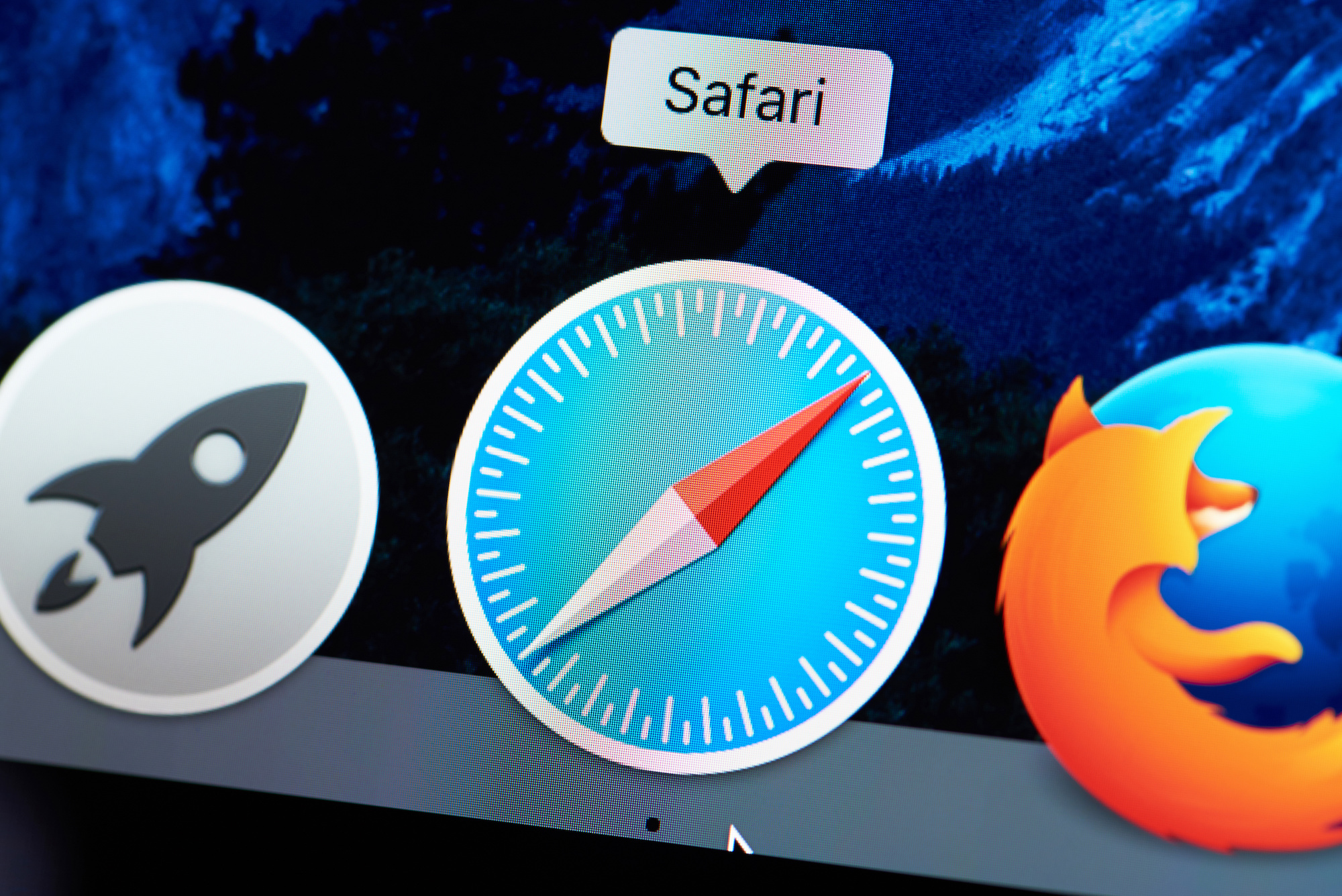 Warum ist mein Safari-Hintergrund schwarz?