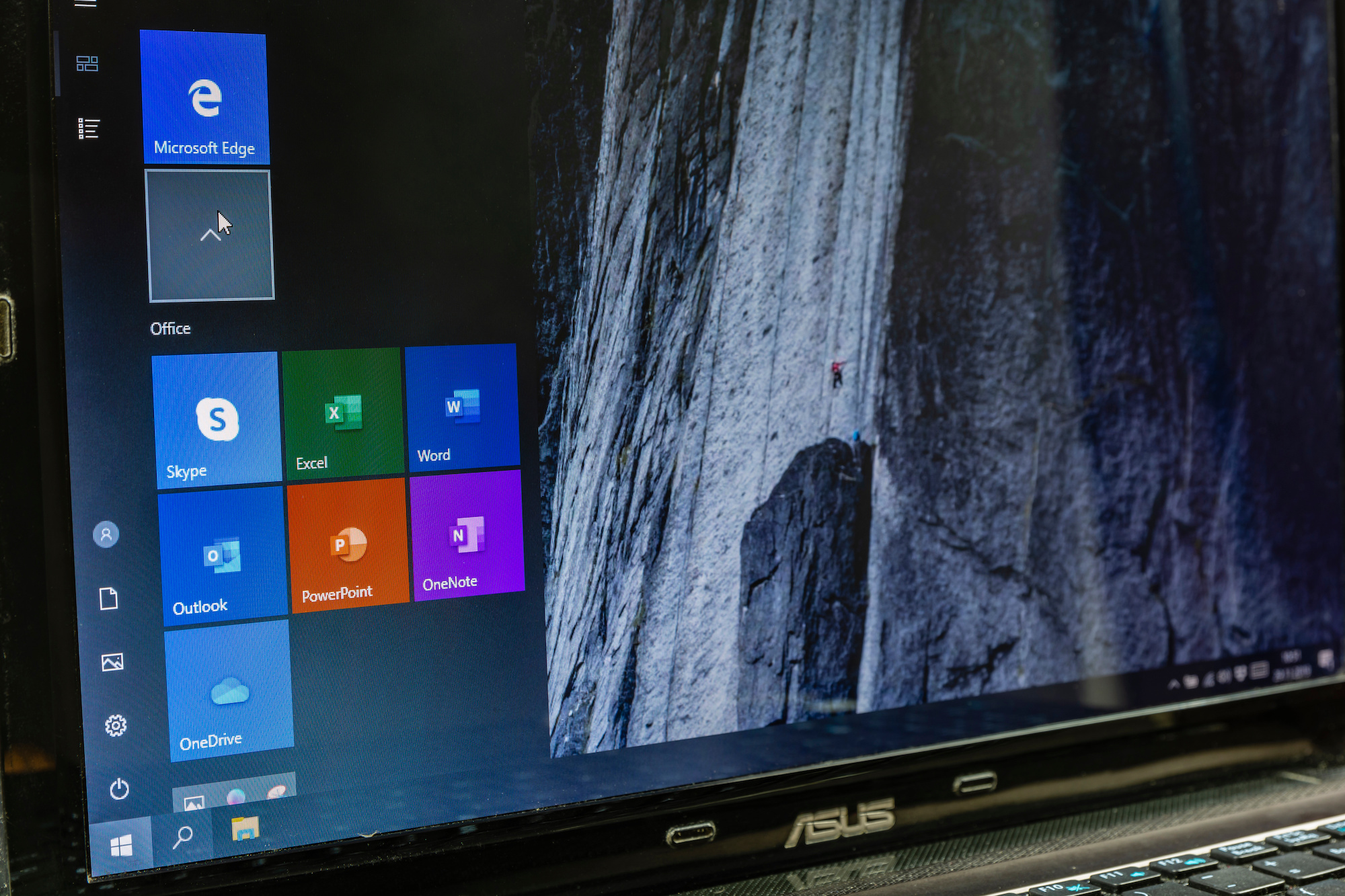 So änderst du deinen Hintergrund unter Windows 10 ohne Aktivierung